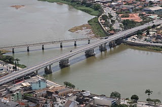 Ponte sobre o Rio Paraíba do Sul — imagem 2 de 4